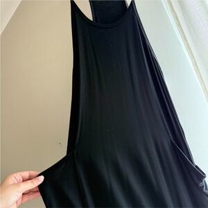 Black Sleeveless Jumper